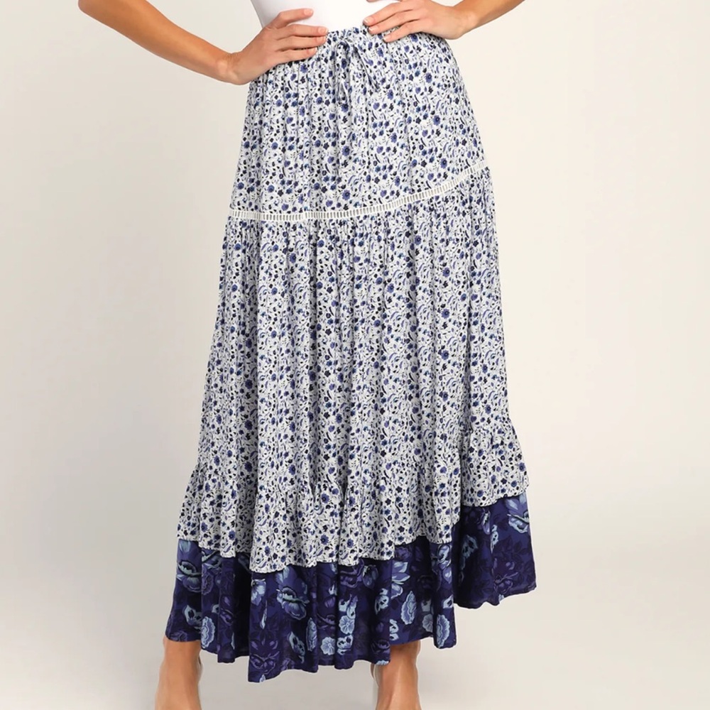 Lulu’s Seasonal Sweetness Blue Floral Print Tiered Maxi Skirt